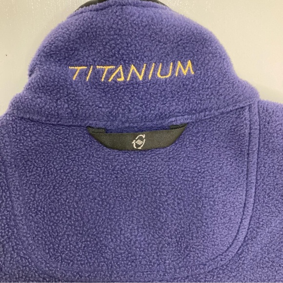 Columbia Winter Fleece Purple and Black Vest with Adjustable Waist - Picture 4 of 13